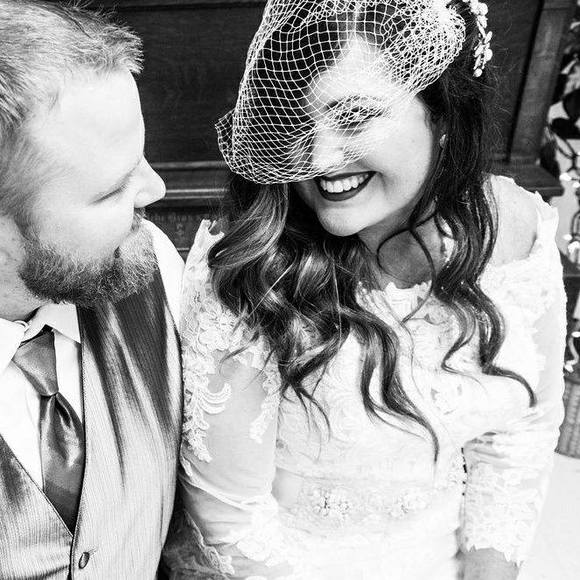 Meet your Posher, Raechel - Picture 1 of 4